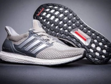 Αγόρασε παπούτσια από το ebay - Δεν θα πιστεύετε τι βρήκε μέσα (φωτο)